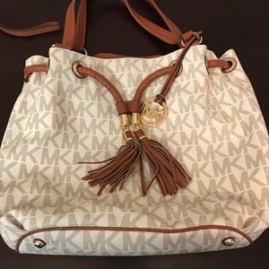 Micheal Kors Authentic Bag.